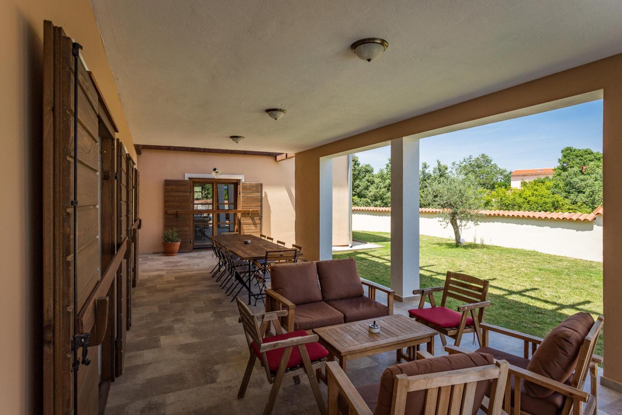 Villa Cirka In Central Istria For 14 Persons With Pool Heating & Pool Table Svetvincenat Exterior photo