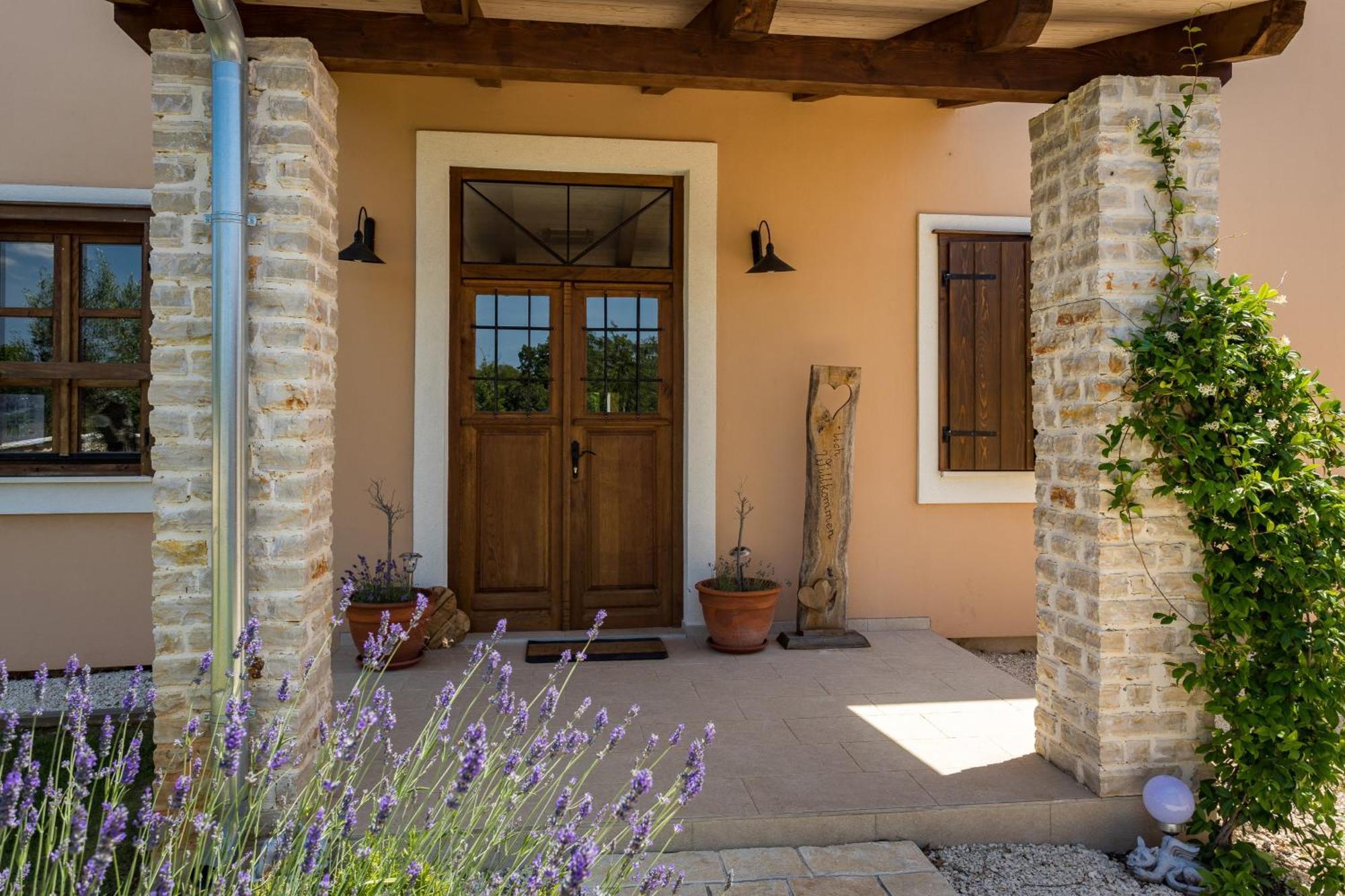 Villa Cirka In Central Istria For 14 Persons With Pool Heating & Pool Table Svetvincenat Exterior photo