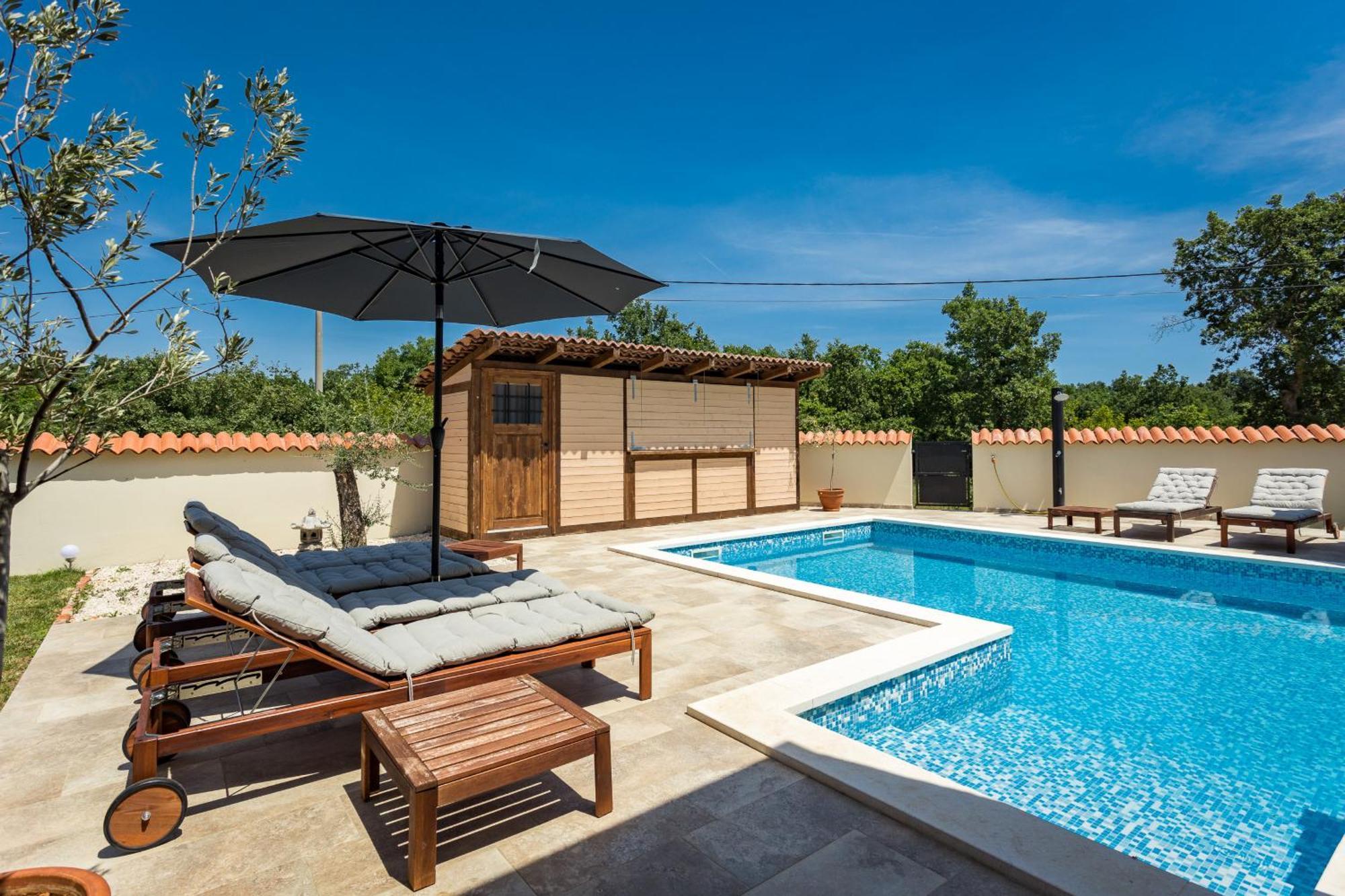 Villa Cirka In Central Istria For 14 Persons With Pool Heating & Pool Table Svetvincenat Exterior photo